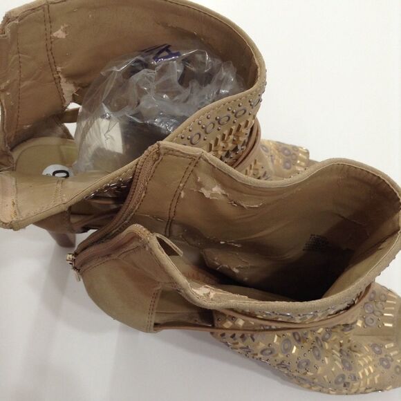 BCBGMAXAZRIA WEST2 Peek Toe Ankle Bootie Sandals - Picture 8 of 8